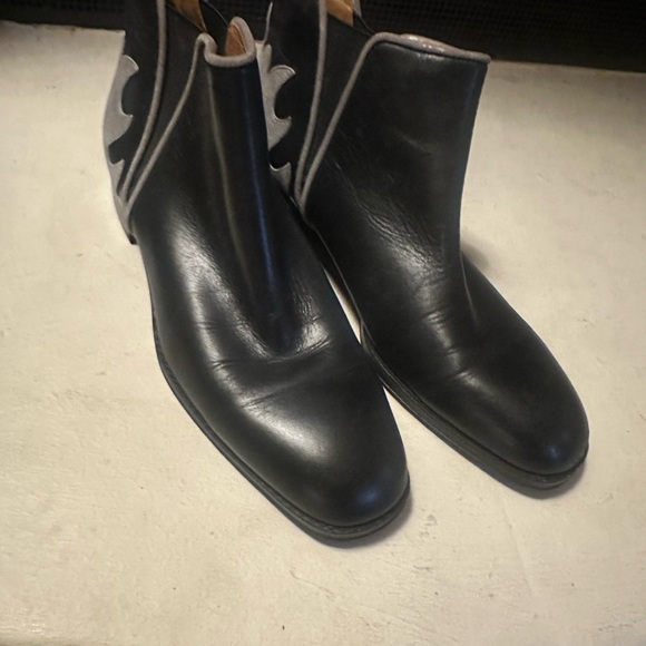 See by Chloe Skyla Boots Chelsea Ankle Booties Black with Silver Flames RARE! - Picture 5 of 8